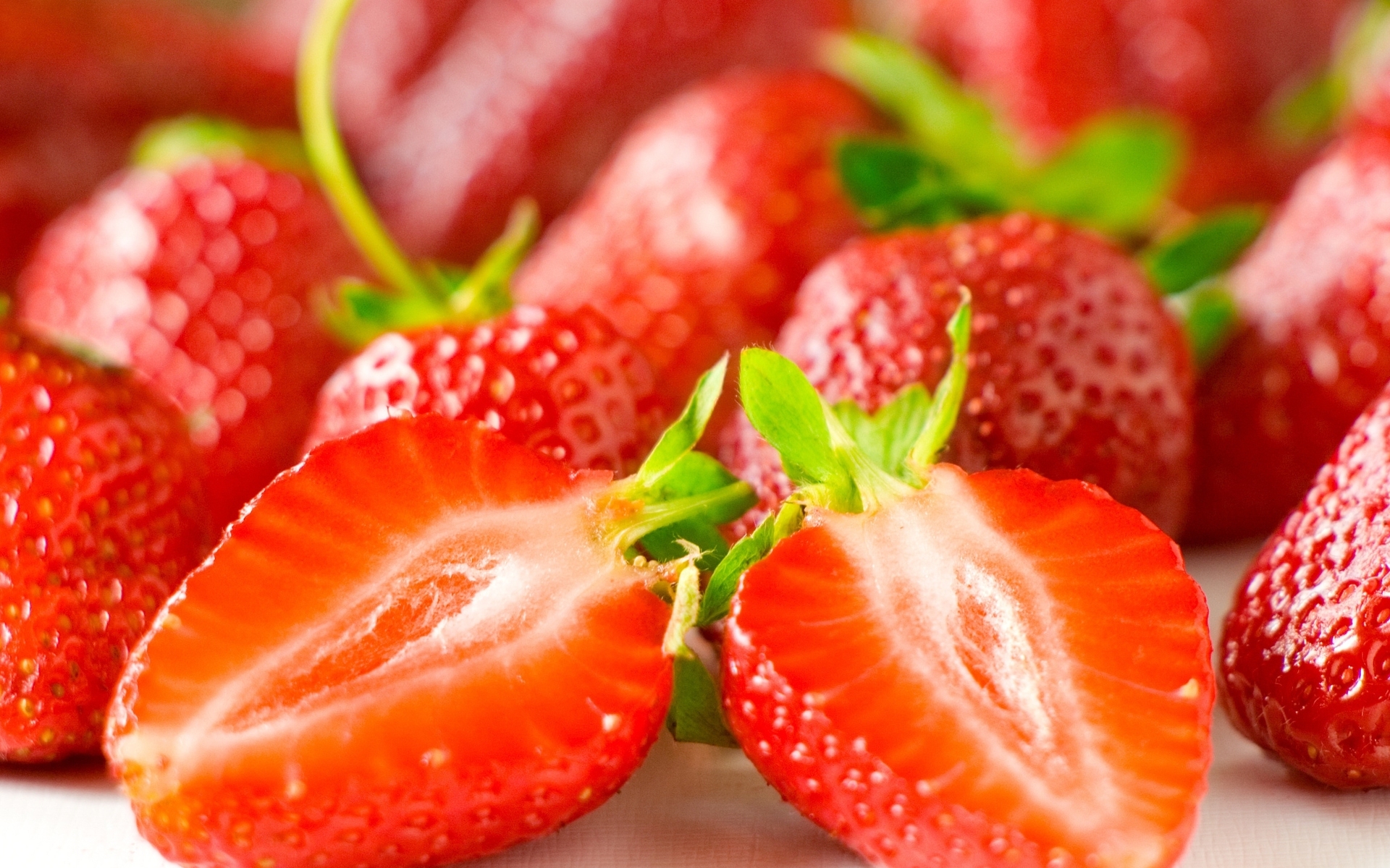 1920x1200 strawberries