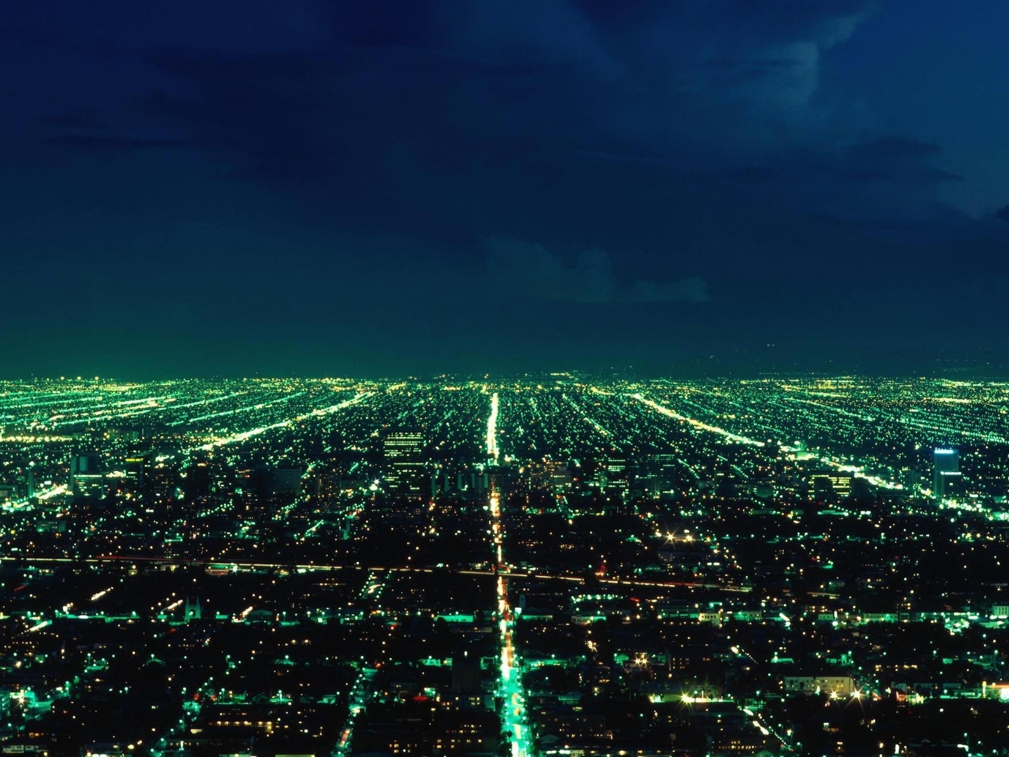 2048x1536 city-skyline-at-night